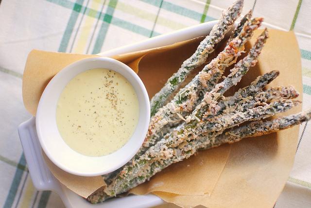Aioli: Baked Asparagus Fries with Lemon Garlic