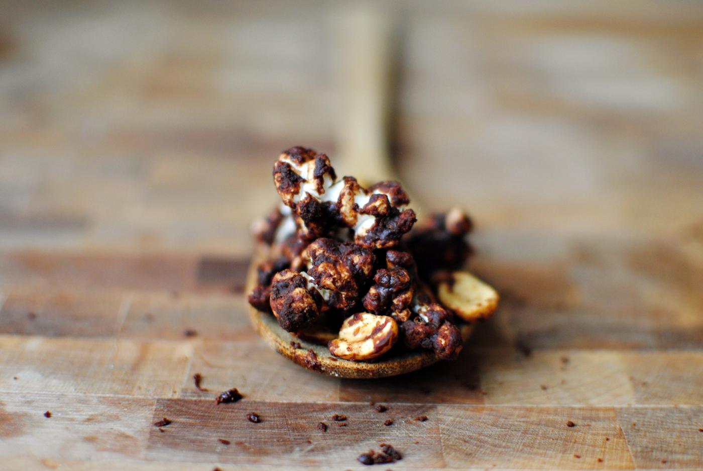 Home Kitchen Chocolate Popcorn