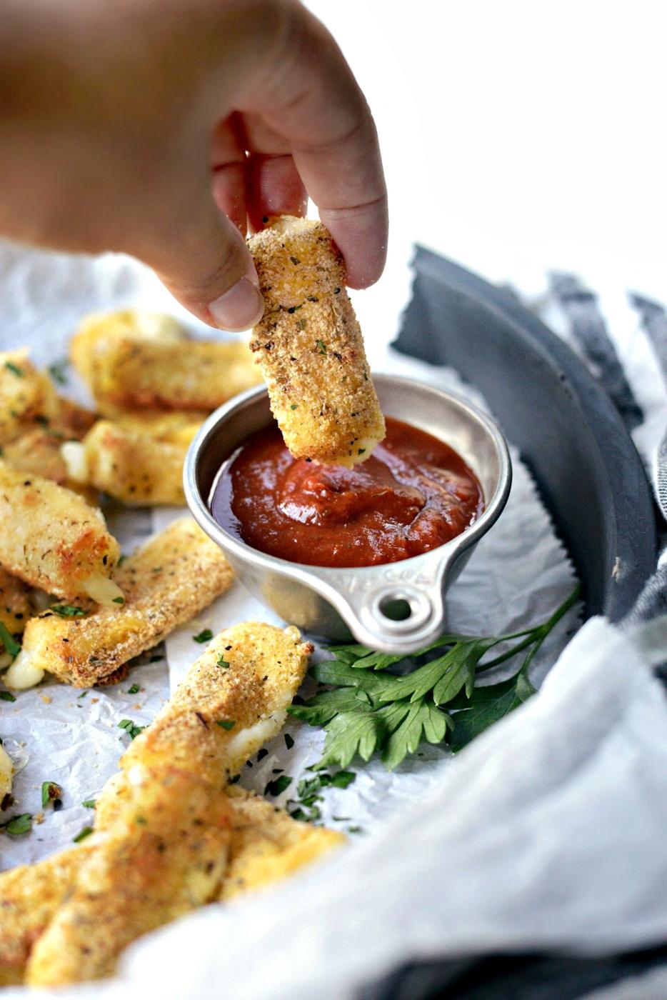 Crispy Air Fryer Mozzarella Cheese Sticks at Home