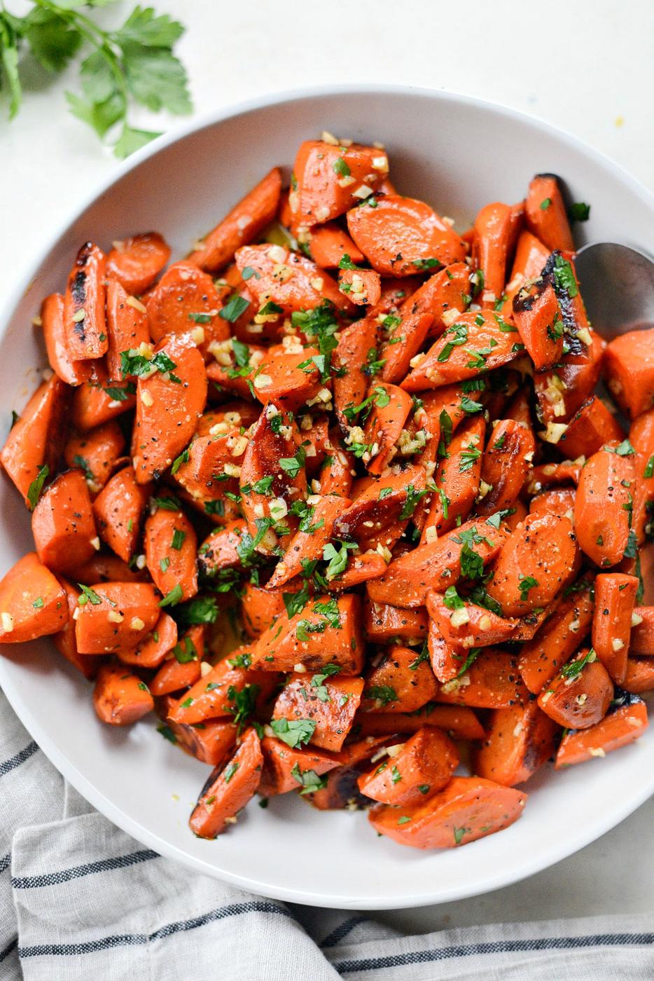 Butter Roasted Carrots, Garlic Style