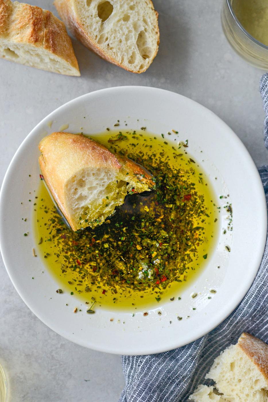 Dip: Garlic Herb Olive Oil Bread