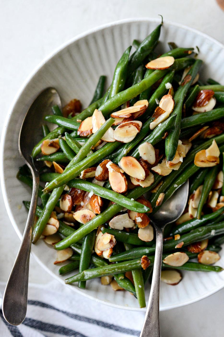 Green Beans Almondine, Garlicky Style