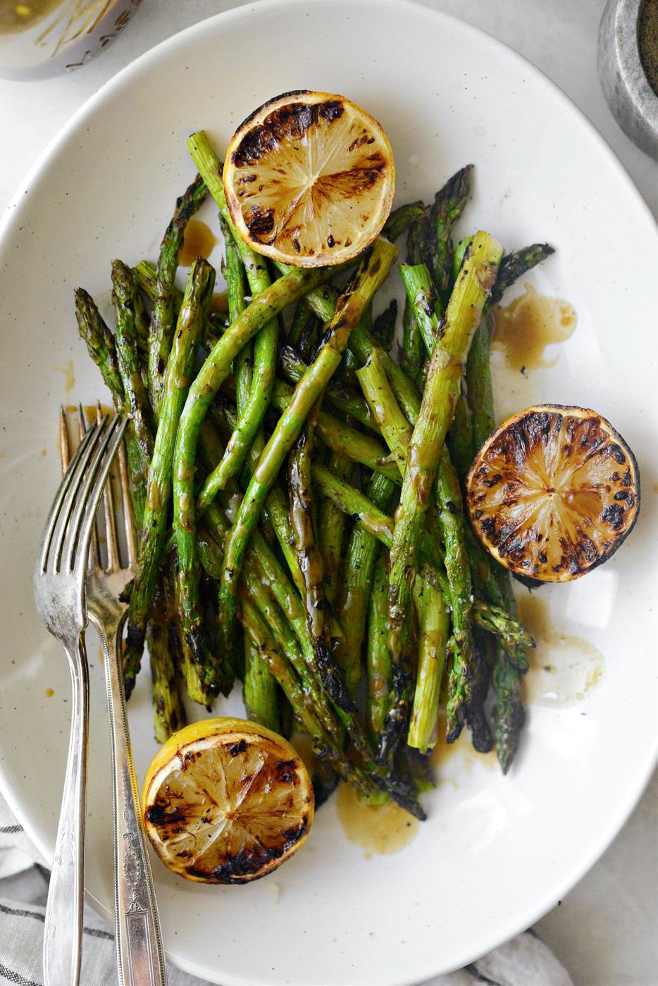 Balsamic Honey-Dijon Vinaigrette Grilled Asparagus