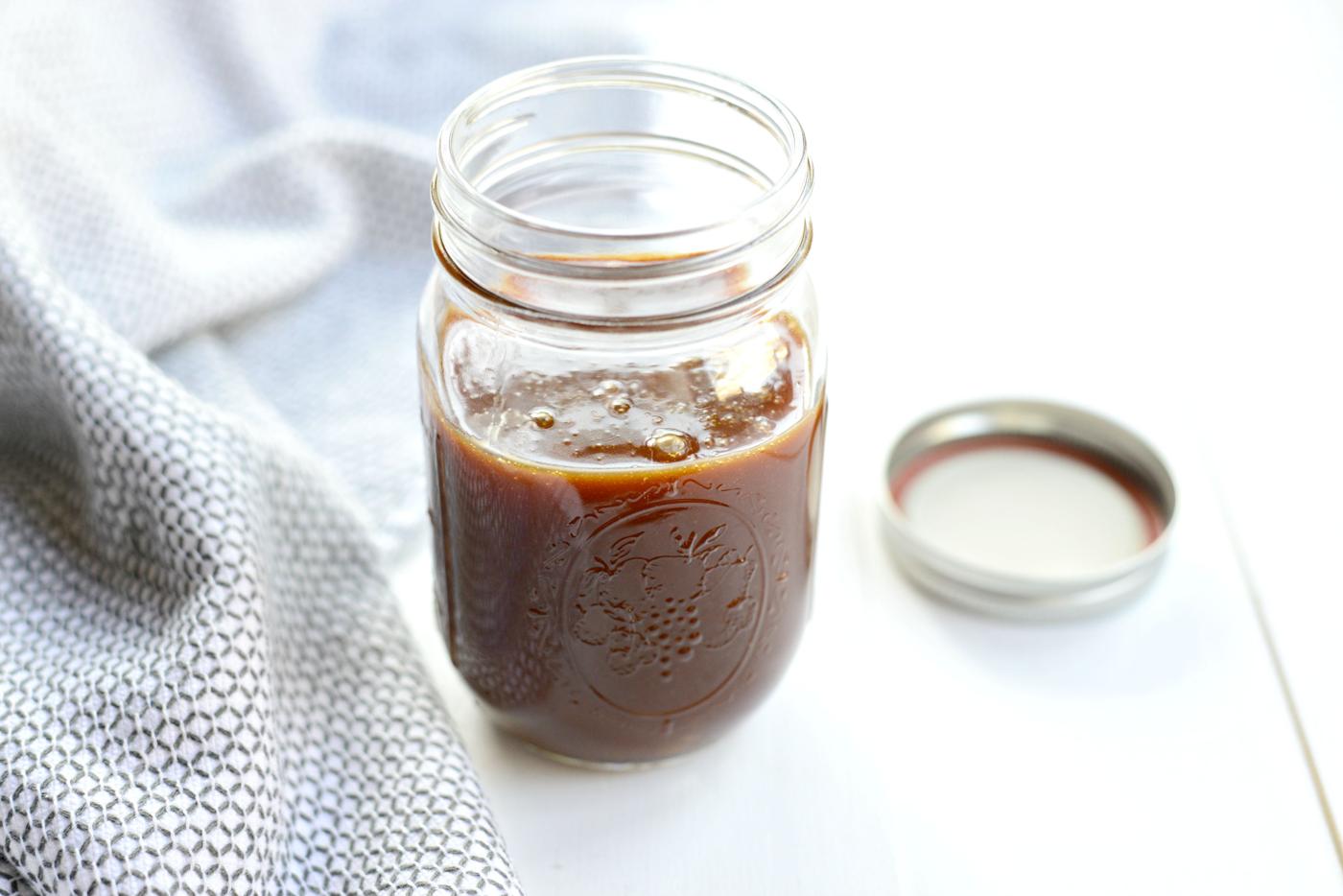 Home Kitchen Kitchen-made Caramel Sauce