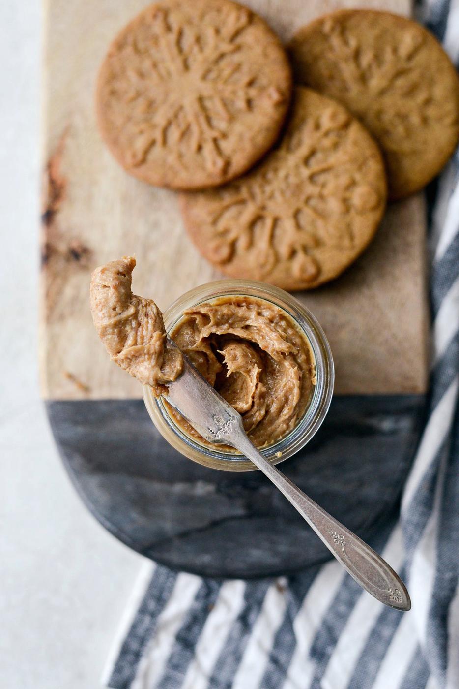 From-scratch Speculoos Cookie Butter at Home