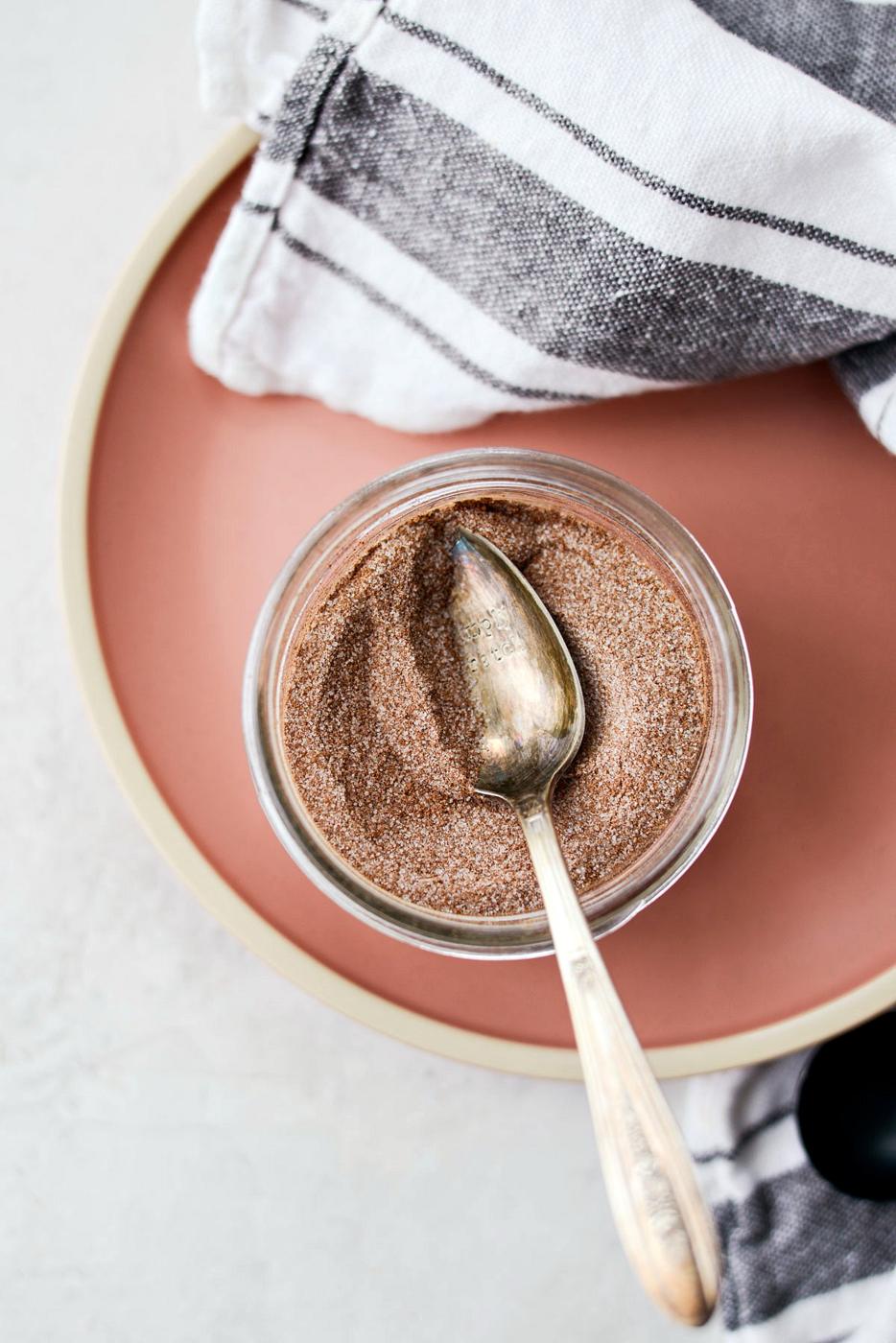 Sugar: Cinnamon