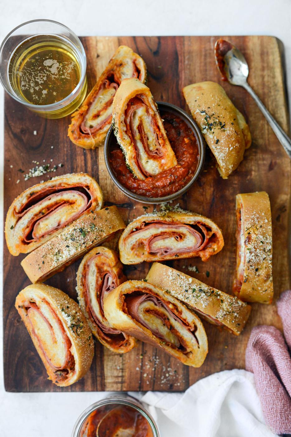 Home Kitchen Kitchen-made Stromboli