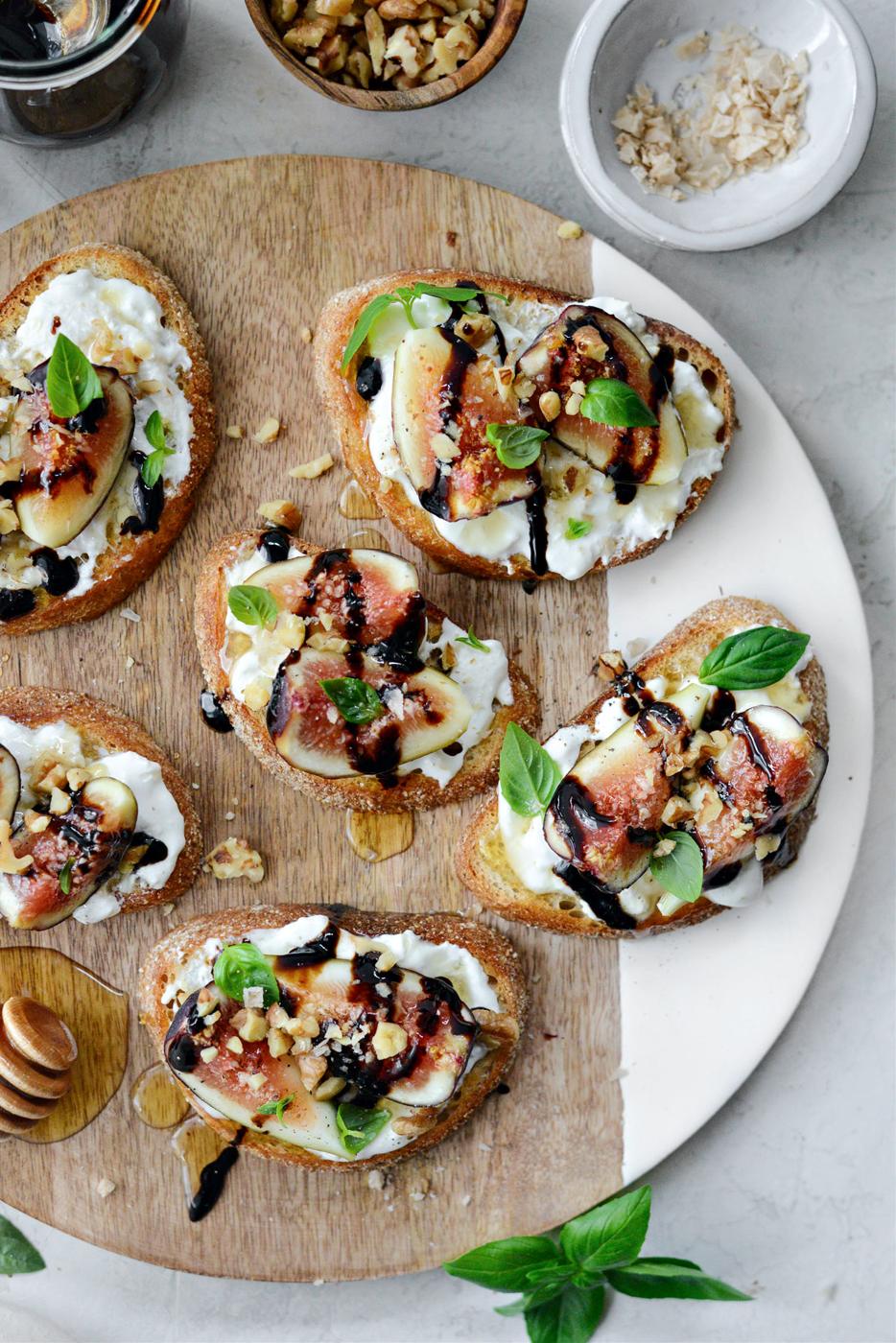 Balsamic Fig and Burrata Crostini, Honey Style