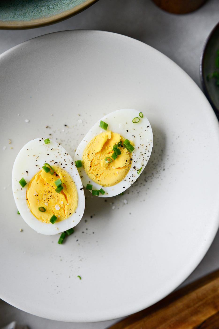 How To Make Dependable Hard Boiled Eggs at Home