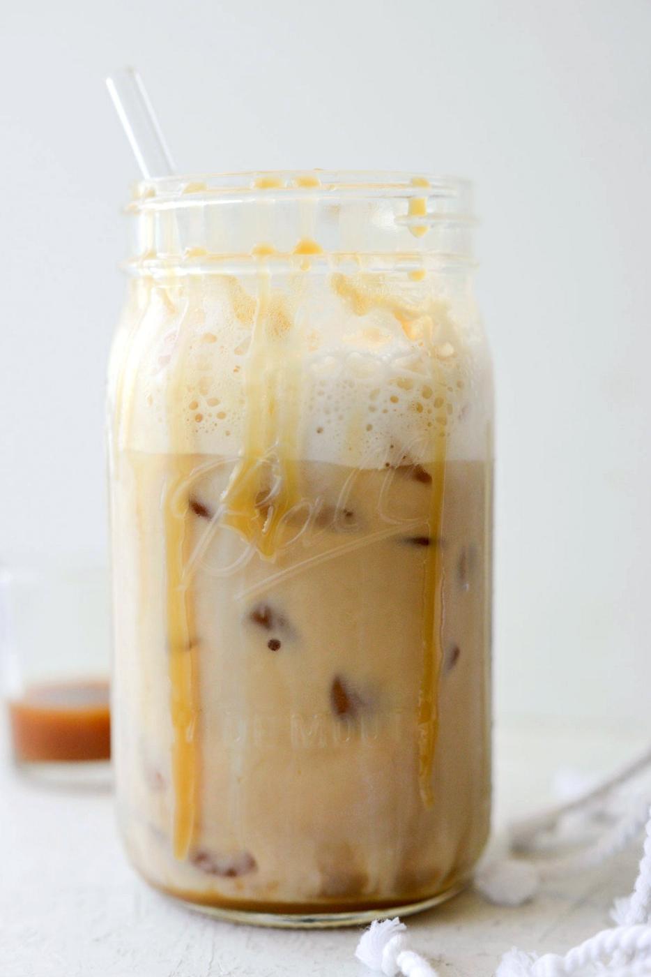 Caramel Vanilla Latte, Iced Style