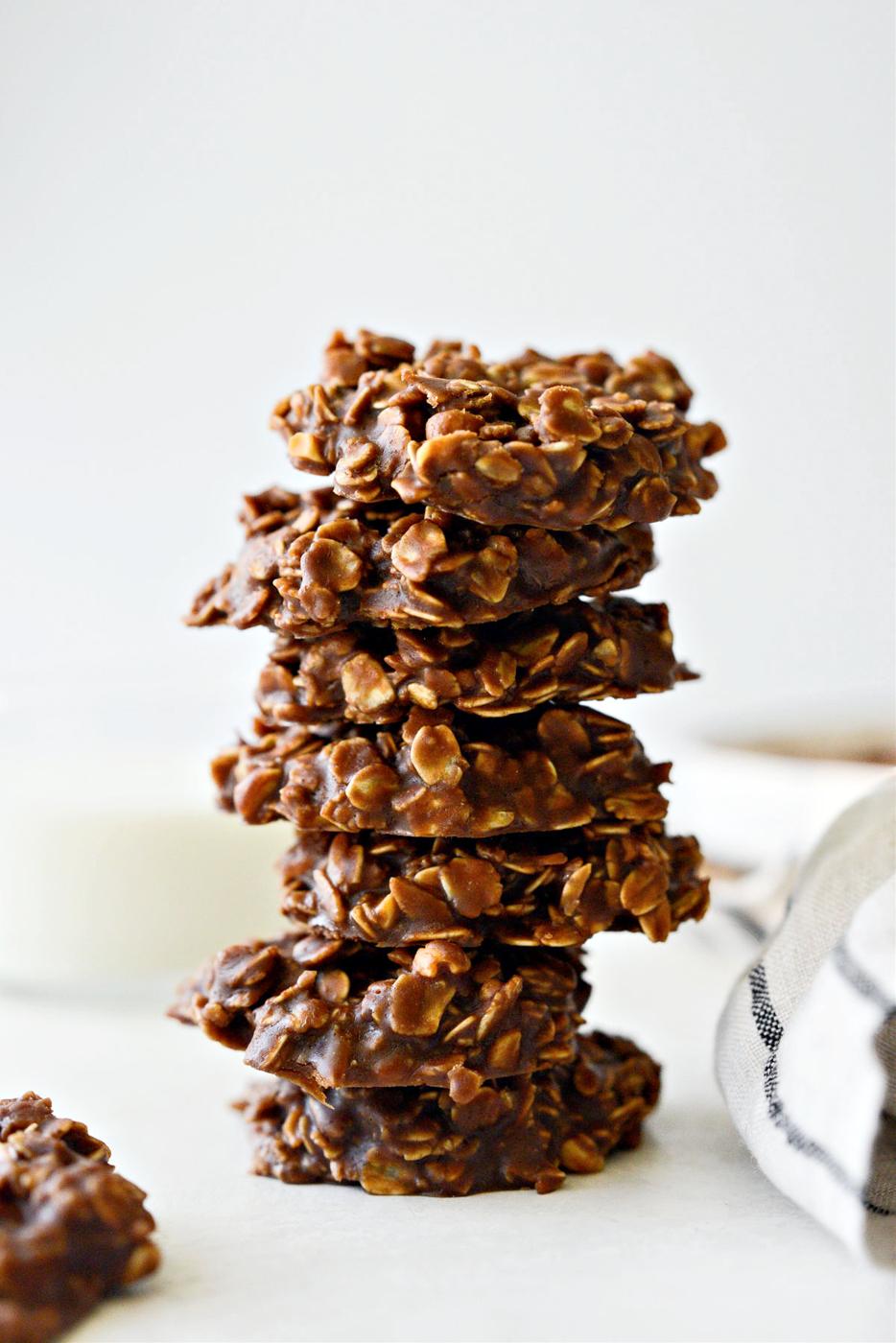 Home Kitchen No-Bake Chocolate Oatmeal Cookies