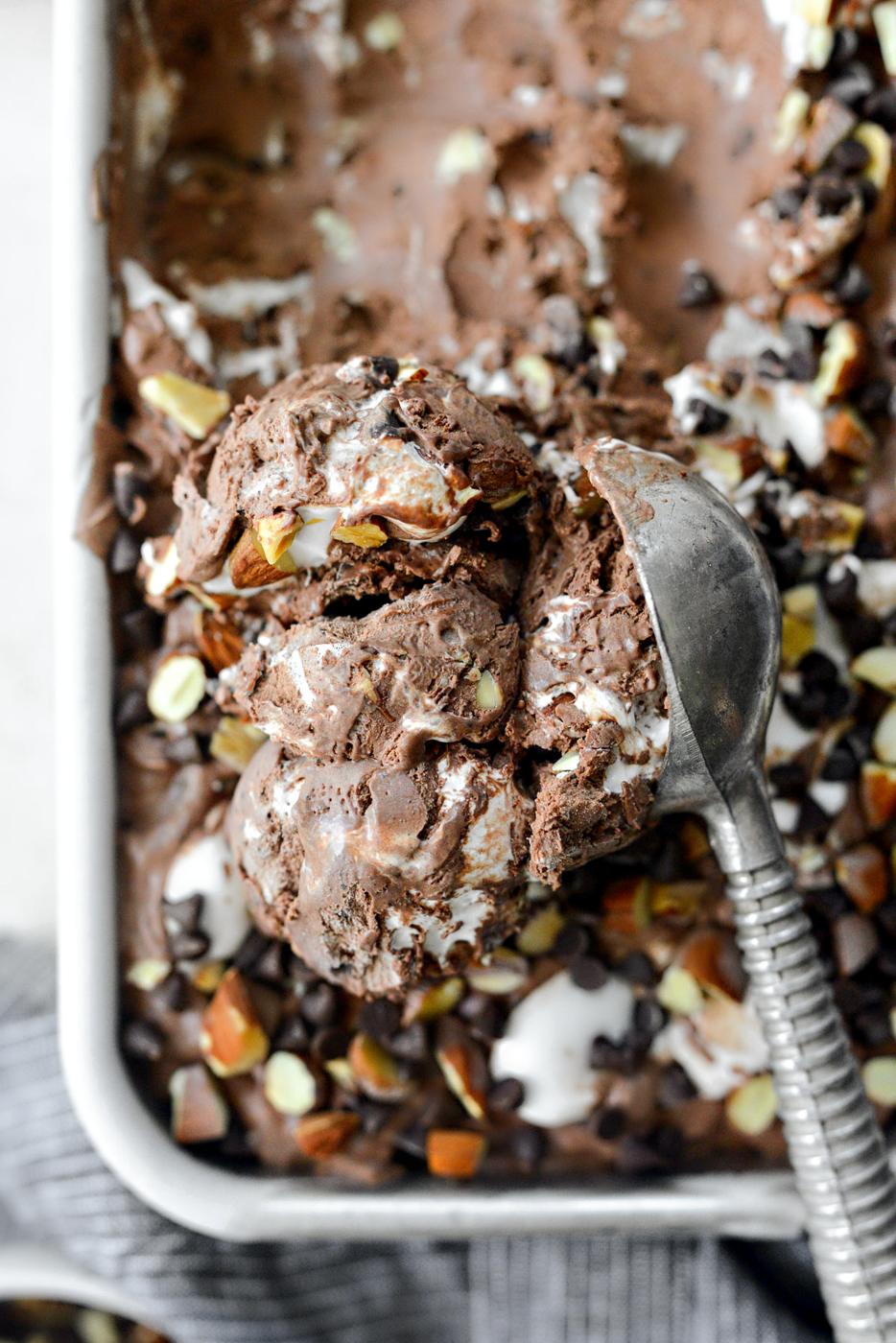 Cream: No-Churn Rich Hash Ice