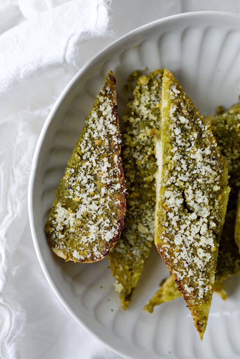 Bread: Pesto Garlic