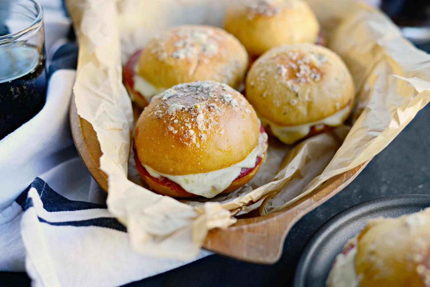 Sliders: Pizza