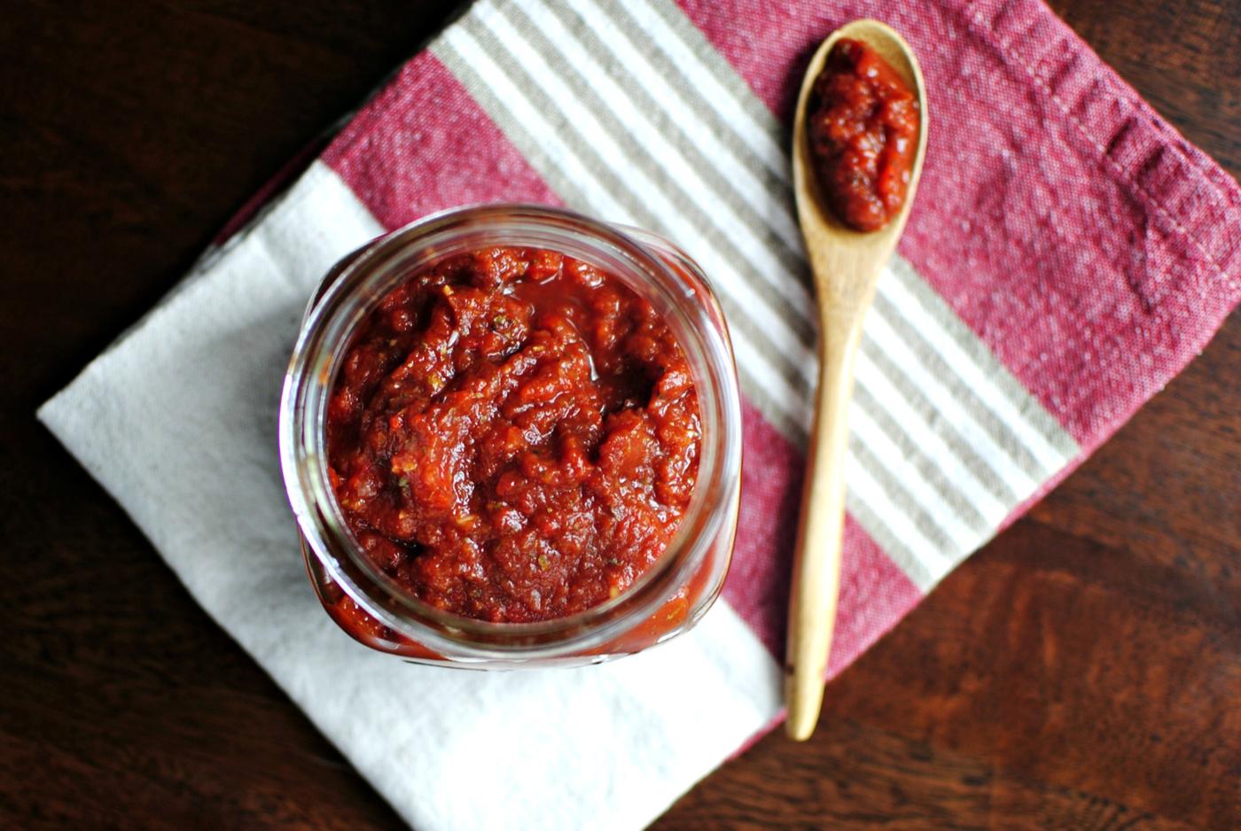 Home Kitchen Roasted Red Pepper Pizza Sauce