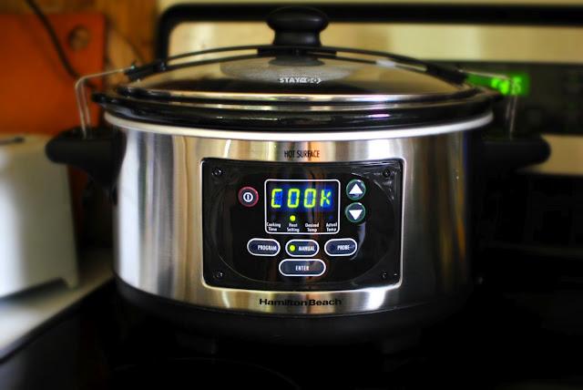 Home Kitchen Slow Cooker Barbecue Pulled Chicken Sandwiches