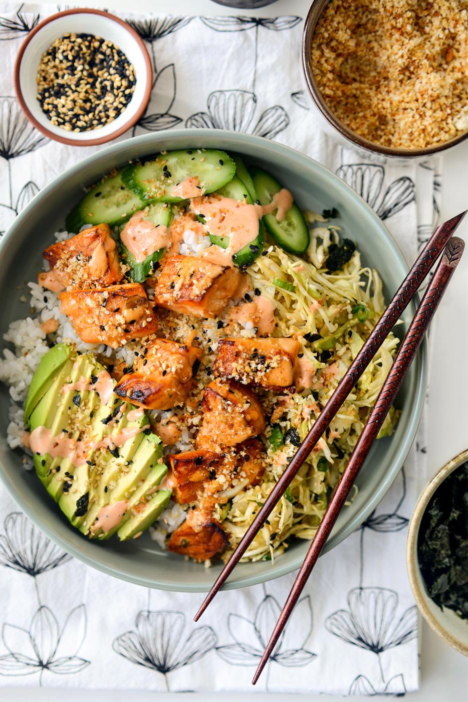 Bowl: Spicy Salmon Maki