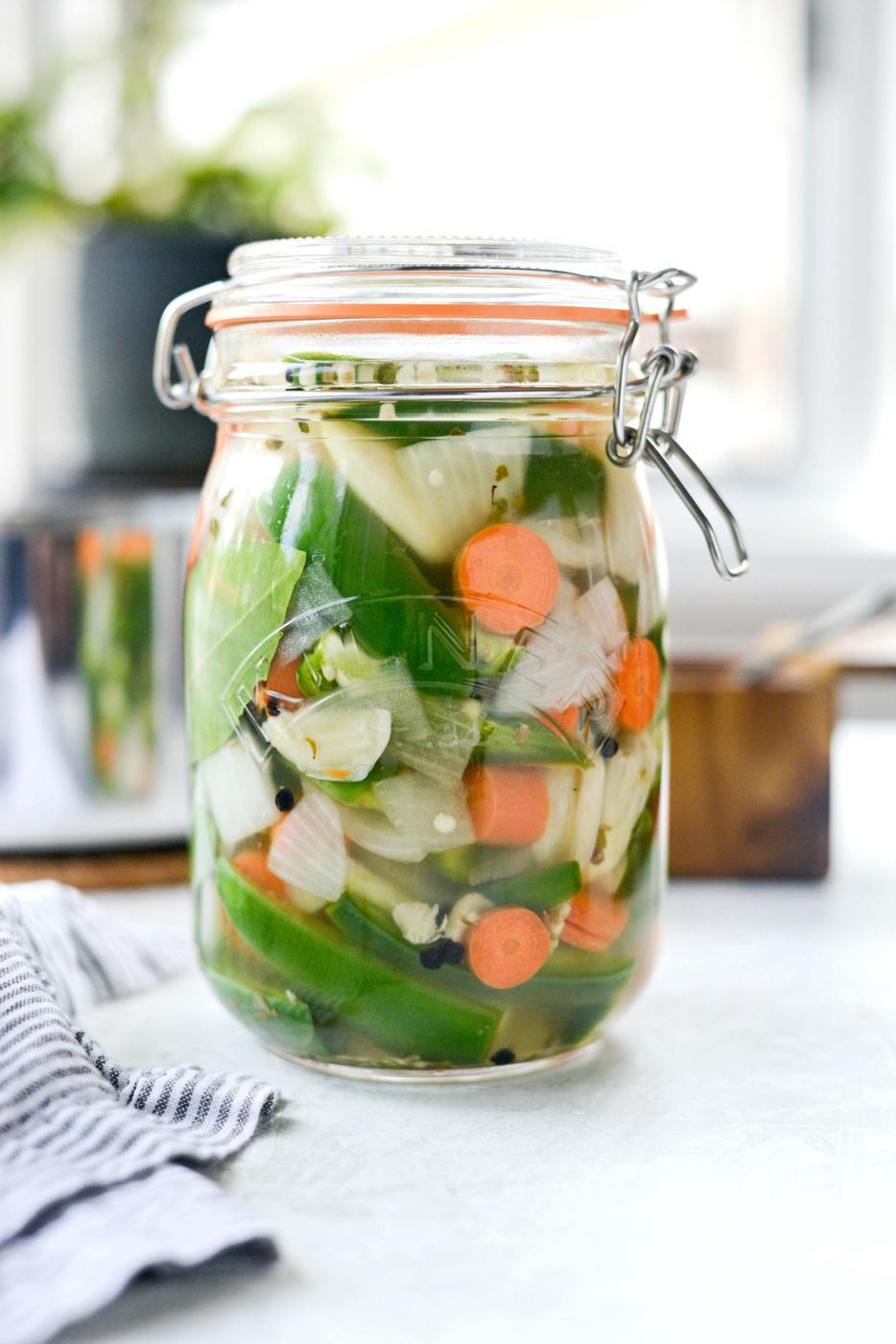 Style Pickled Jalapeños with Carrots and Onions, Taqueria Style