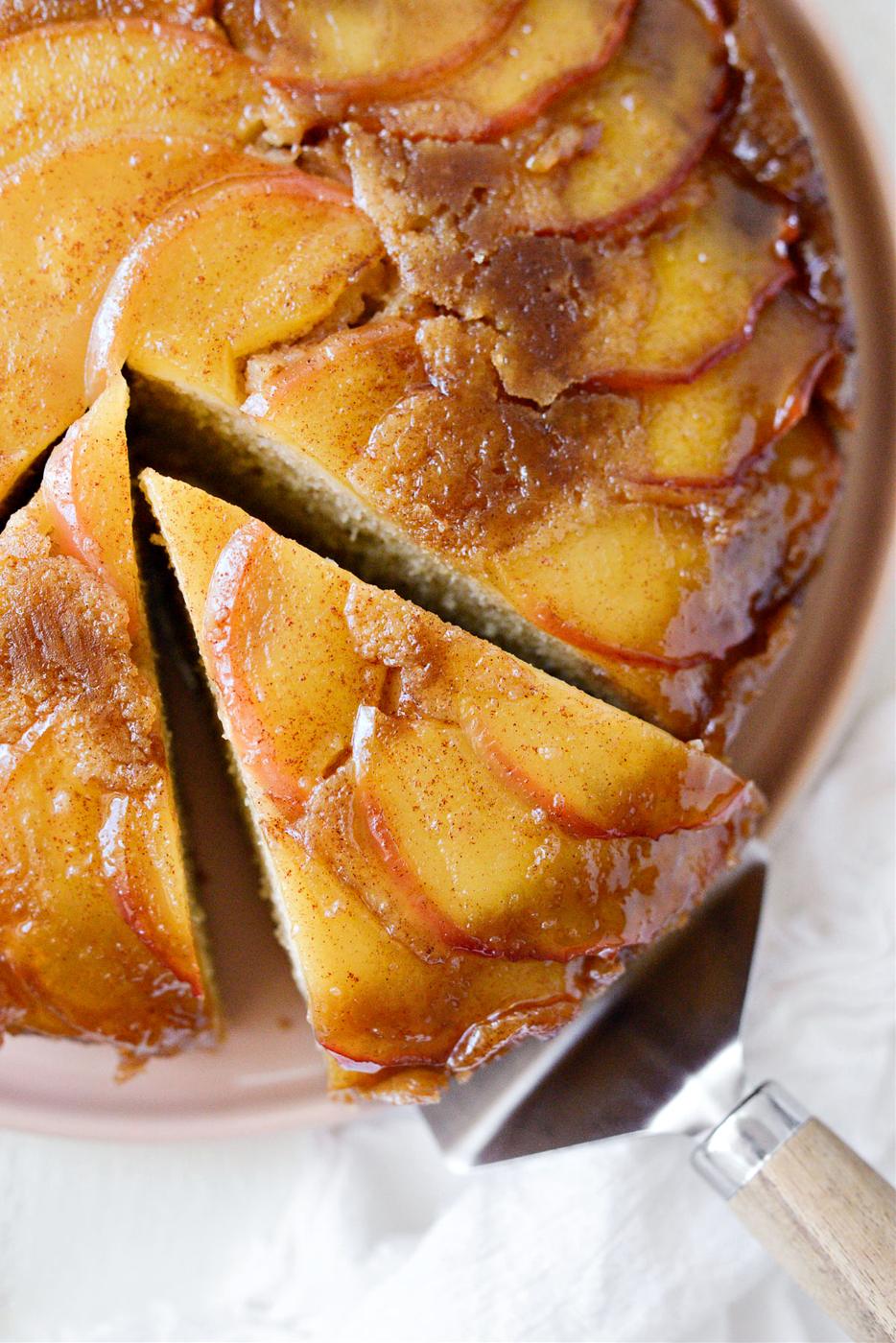 Cake: Cinnamon Apple Upside Down
