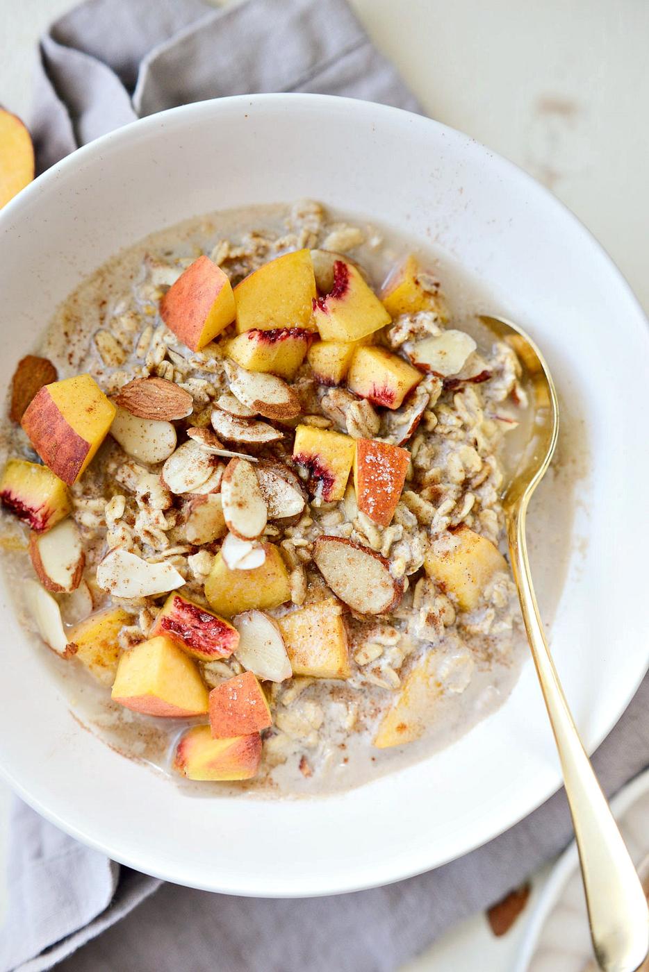 Peach Overnight Oats, Vanilla Style