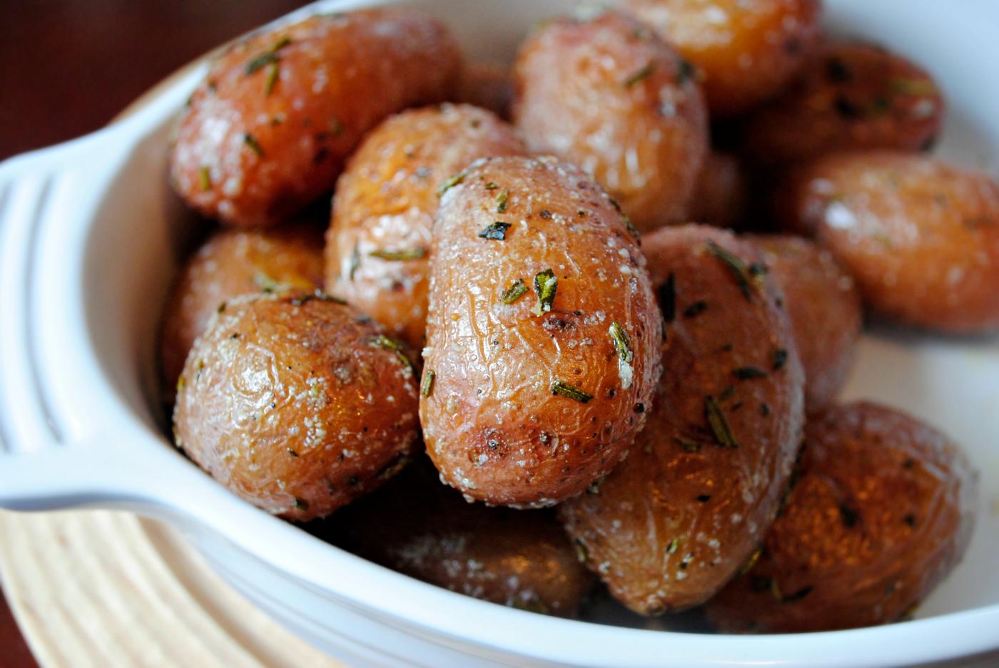 Home Kitchen Whole Roasted Garlic Rosemary Potatoes