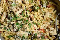 Easy One-Pan Pesto Chicken Pasta