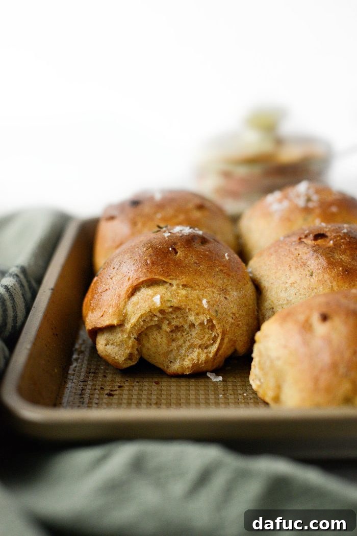 Fragrant Rosemary and Sweet Caramelized Onion Whole Wheat Rolls 29 Whole Wheat Caramelized Onions and Rosemary Rolls
