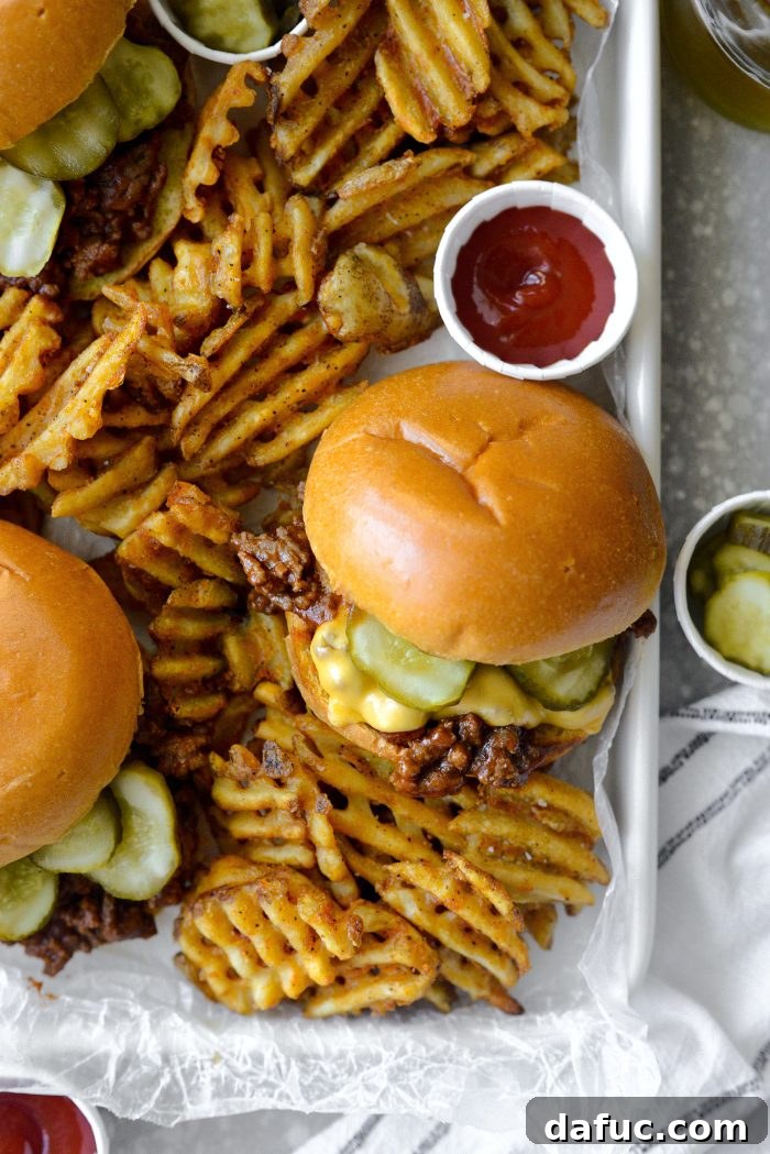 Toasted buns and sloppy joe mixture