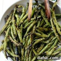 Grilled Green Beans l SimplyScratch.com #grilling #grilled #greenbeans #healthy #easy #sidedish #howtogrillgreenbeans