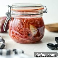 Quick Pickled Red Onions l SimplyScratch.com #homemade #pickled #redonions #condiments #preserving #pickling