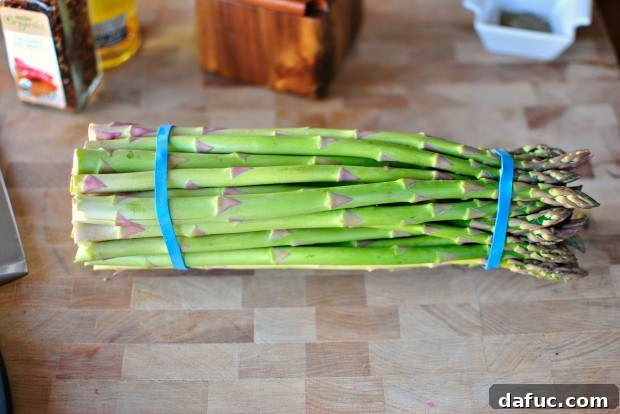A fresh bunch of green asparagus