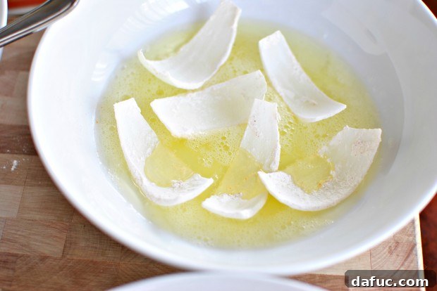Golden Baked Onion Blooms with Zesty Fry Dip 10 Onion petals dipped in egg whites