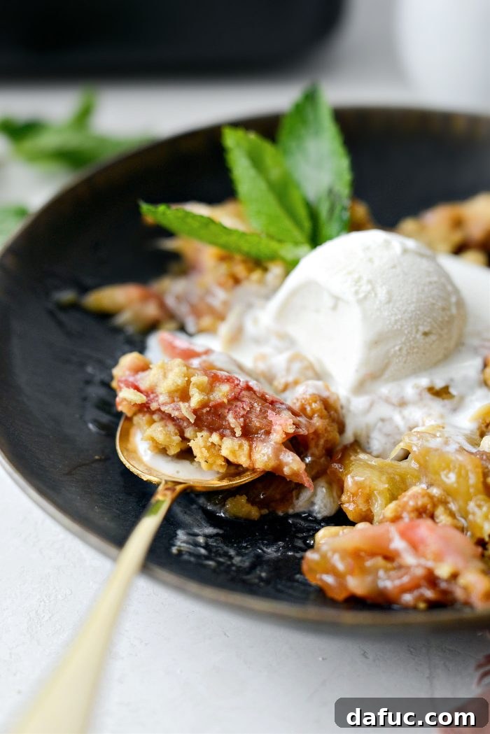 Golden Baked Rhubarb Crumble 20 Rhubarb Crumble