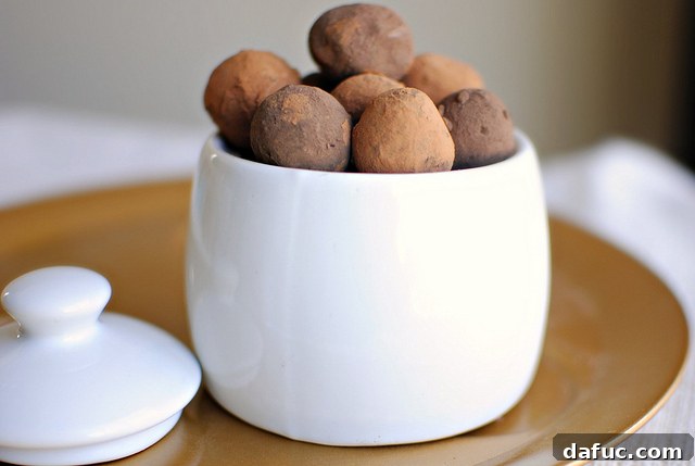 Mystic Mayan Truffles 17 Beautifully arranged Mayan Chocolate Truffles, ready to be enjoyed