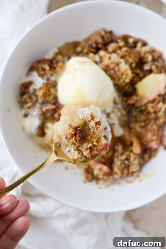 Effortless Apple Crumble 17 A final, close-up shot of the apple crisp, emphasizing its comforting appeal.