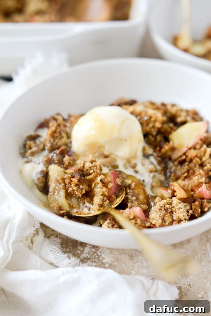 Effortless Apple Crumble 3 A second image showcasing the irresistible texture of the baked apple crisp, highlighting its golden-brown topping.