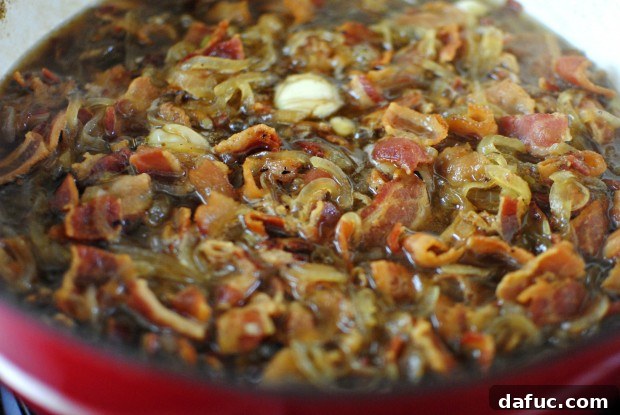 Simmering bacon jam