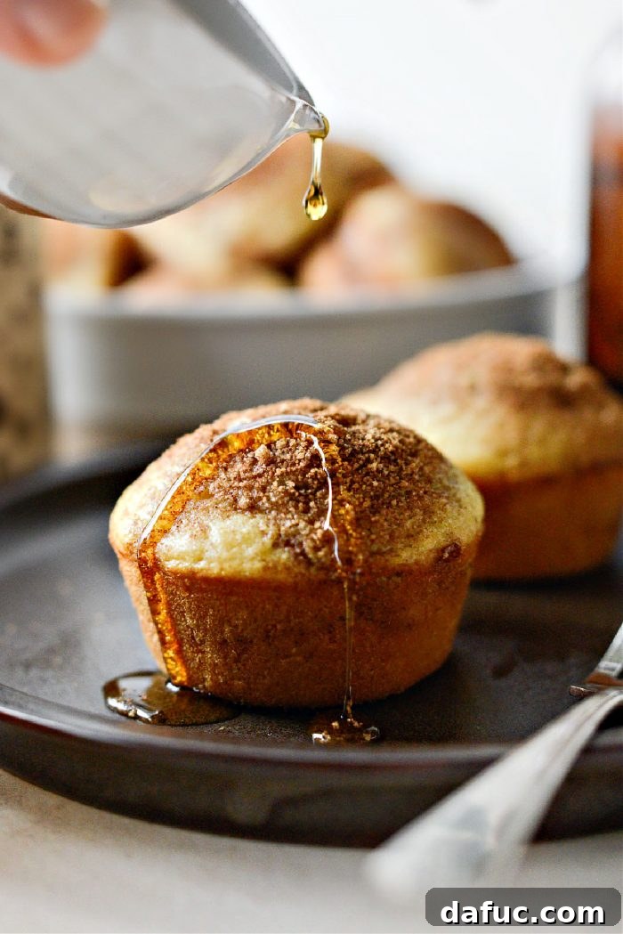 Tarçın Şeker Burgaçlı Pankek Muffinler 2 Cinnamon Sugar Swirled Pancake Muffins ready for serving