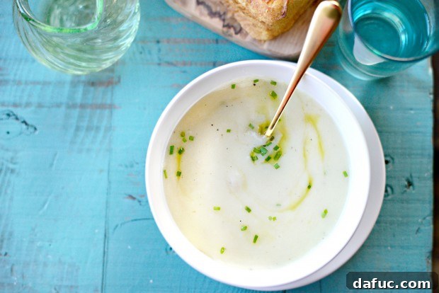 Delicious Roasted Garlic Potato Soup