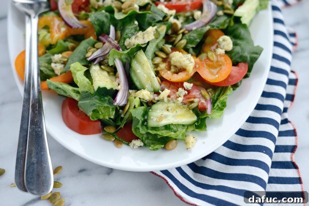 Ready-to-eat salad with homemade lemon vinaigrette