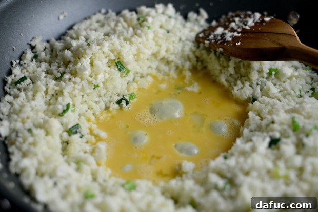 Light Thai Cauliflower Fried Rice 15 Thai Cauliflower Fried Rice l SimplyScratch.com (14)