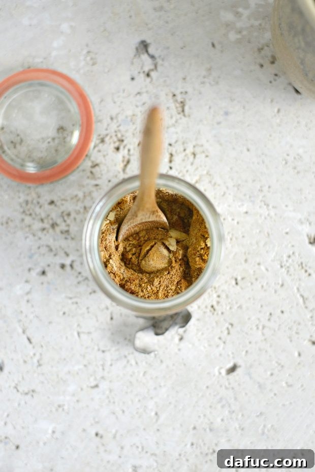 Signature Tandoori Blend 6 Stirring spices to combine