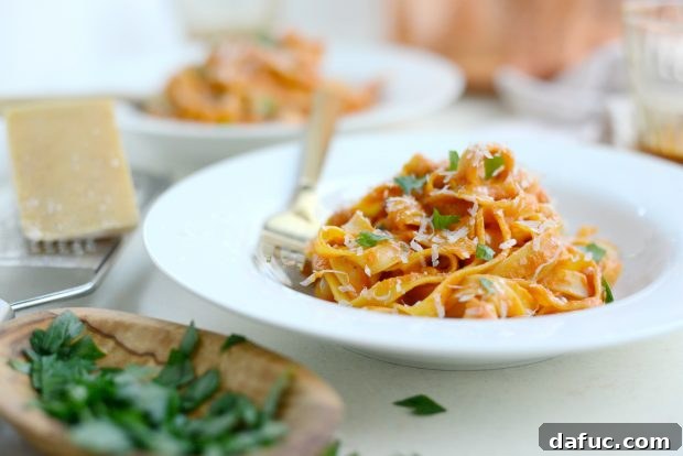 Velvety Roasted Red Pepper Pasta 2 Creamy Roasted Red Pepper Pasta - A Vibrant Vegetarian Dish
