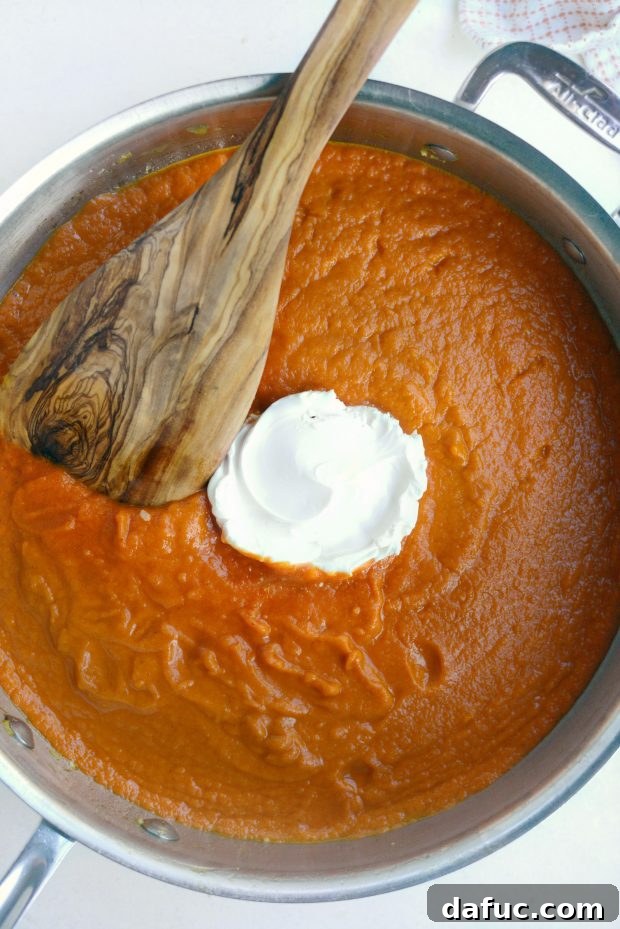 Velvety Roasted Red Pepper Pasta 7 Swirling Mascarpone Cheese into Red Pepper Pasta Sauce