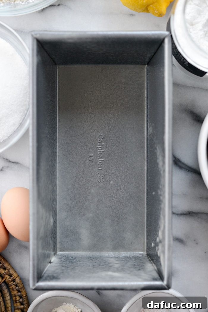 Sunshine Berry Bliss 5 grease 8.5 inch loaf pan