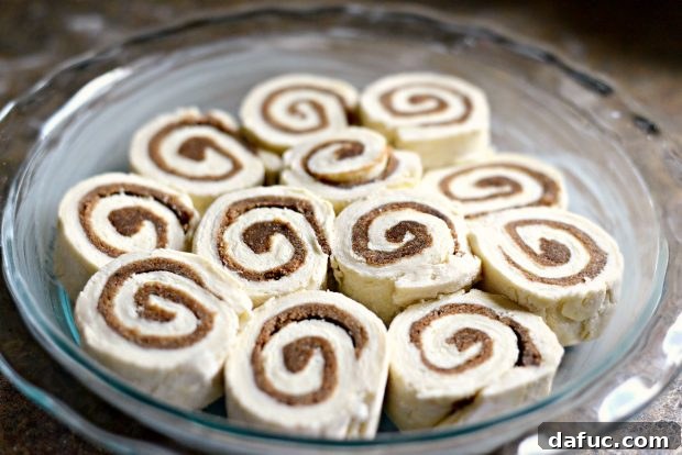 Effortless Yeast-Free Cinnamon Rolls 8 No Yeast Cinnamon Rolls in Baking Pan