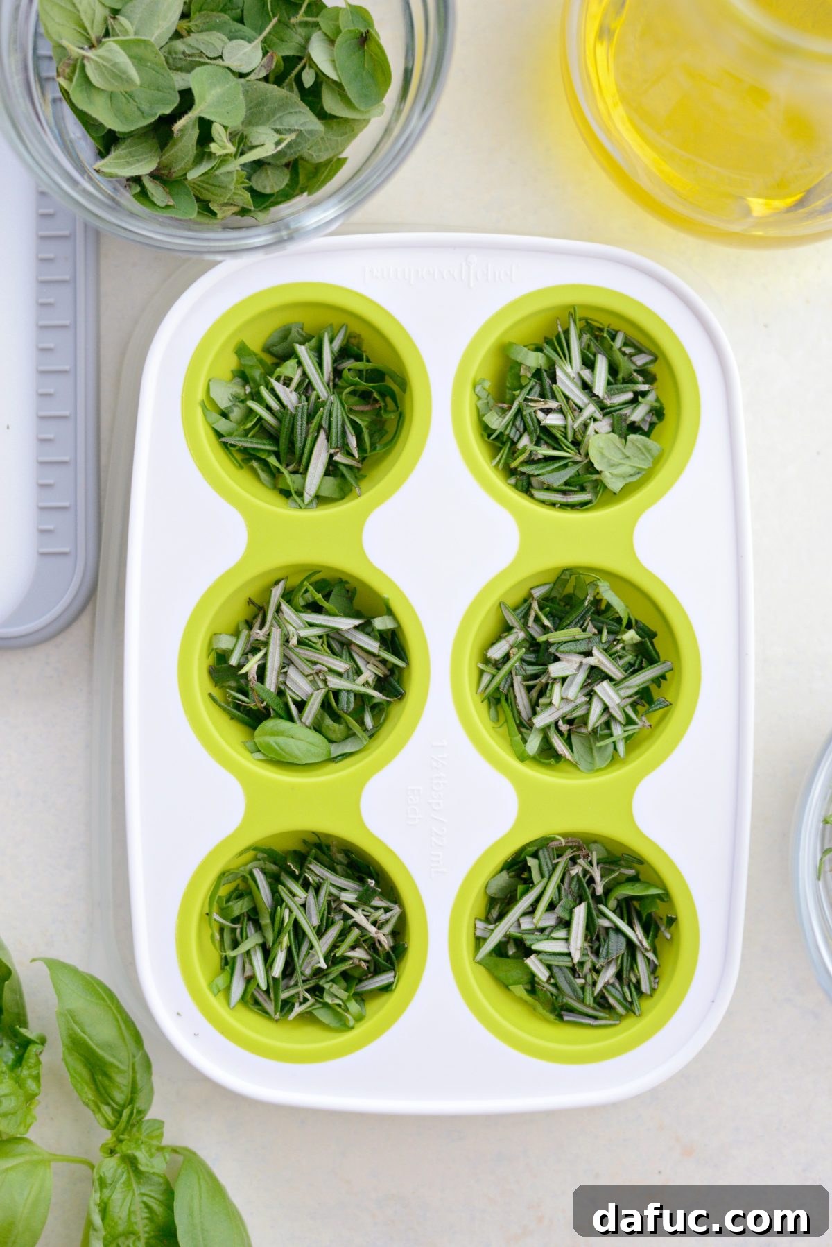 3 Ways to Freeze Herbs with Pampered Chef l SimplyScratch.com (9)
