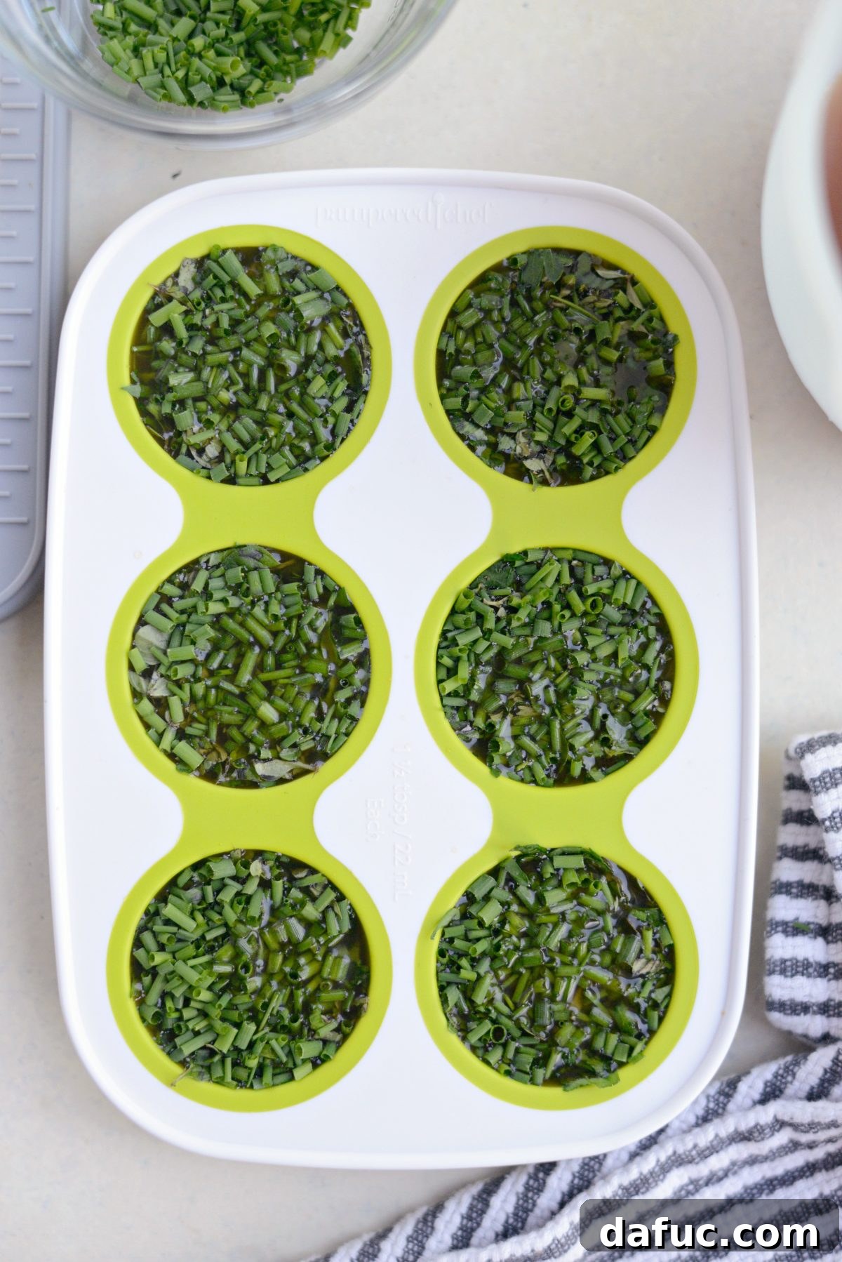3 Ways to Freeze Herbs with Pampered Chef l SimplyScratch.com (14)
