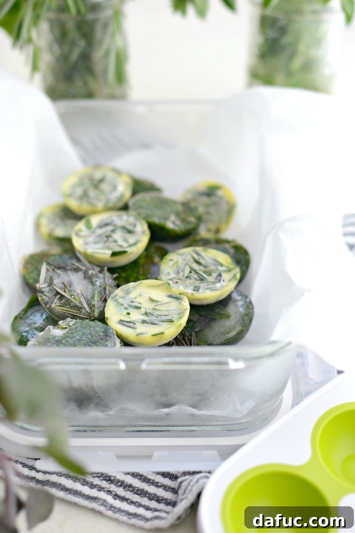 3 Ways to Freeze Herbs with Pampered Chef l SimplyScratch.com (22)