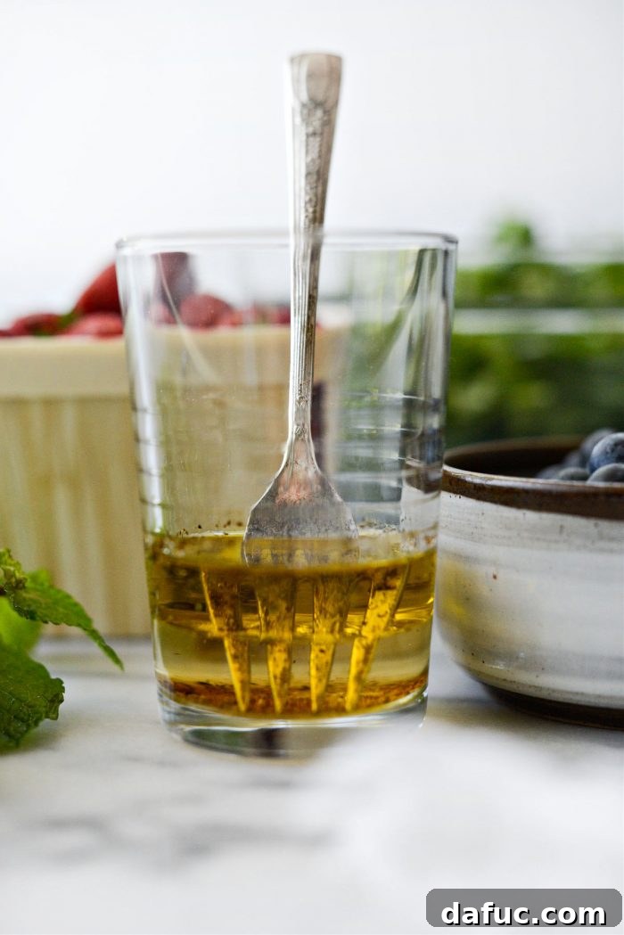 Homemade Salad Dressings and Vinaigrettes Over 50 Easy Recipes 26 champagne vinaigrettes